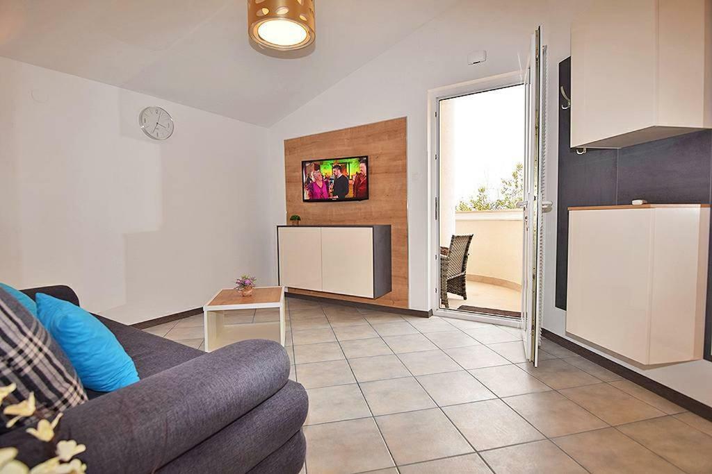Mare Medulin Appartement Buitenkant foto